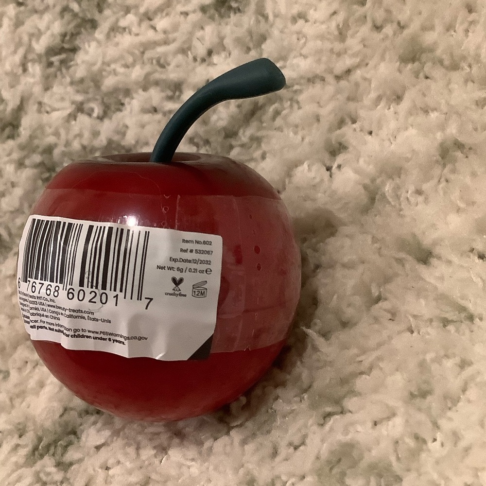 Red Cherry Lip Gloss NWT Beauty Treats cruelty Free 1.5” x 1.5” - Picture 9 of 14